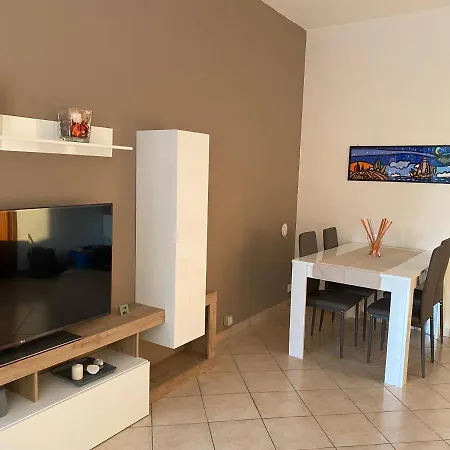 In Zona Esclusiva A 50 Mt Dal Mare